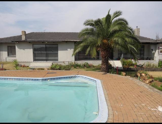 4 BEDROOM HOUSE FOR SALE IN ELSPARK